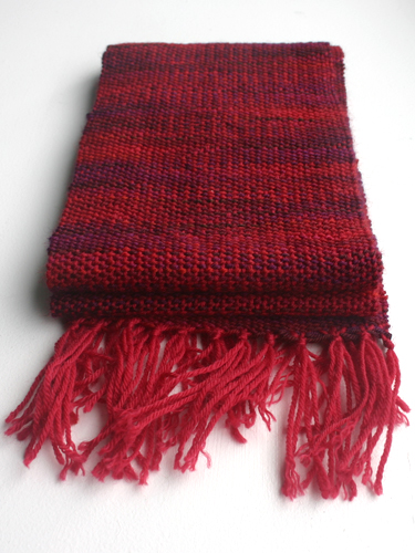 Scarf in variegated reds