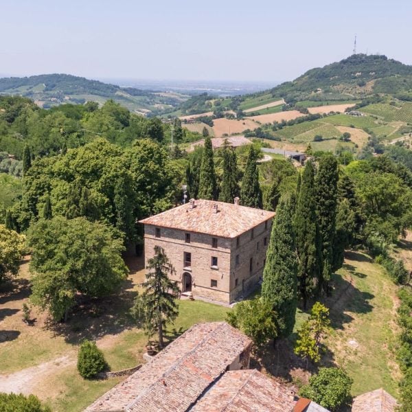 Historic Villa in the Romagna Hills-48_376088