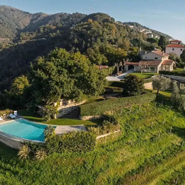 Seaview Villa with Pool in Pietrasanta-0_253121