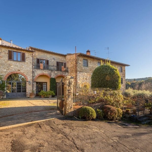 Prestigious Portion of a Villa in Florence-1_401558