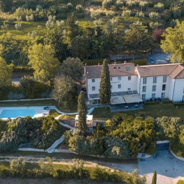 Magnificent Hotel with Pool in the Tuscan Hills-1_416502