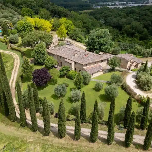 Elegant Countryhouse with Pool in Siena-0_259028