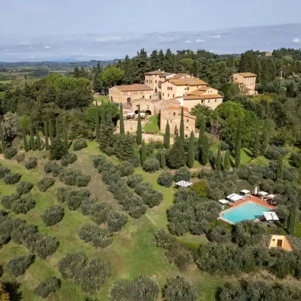 Stunning Hamlet with Farm and Pool in Chianti-0_254654