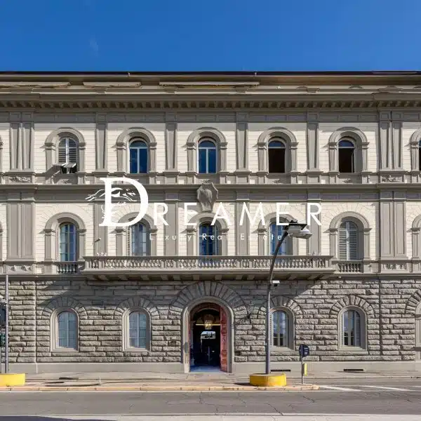 Splendid Apartment with Garage in Florence-0_385858